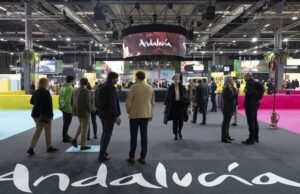 A queda do avião Adamuz provoca uma onda de cancelamentos na Fitur: abandonou todas as atividades da Andaluzia e a Exceltur suspendeu o fórum empresarial