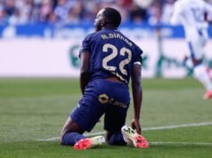 O defesa francês do Deportivo Alavés, Moussa Diarra, está emprestado pelo RSC Anderlecht