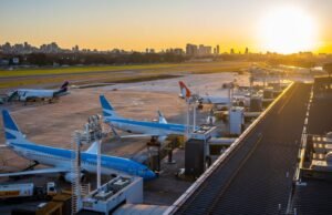 O Aeroporto Jorge Newbery bateu recordes de passageiros e é finalista do prêmio Routes Americas 2026.
