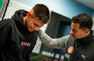 A pergunta que surpreendeu Diablito Echeverri no primeiro dia em Girona: a recepção especial que lhe foi dada pelo técnico Míchel
