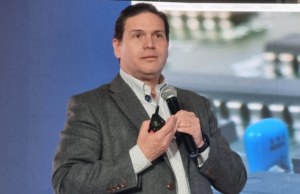 Juan Carlos Pinzón rejeita a sua exclusão e os resultados da investigação da AtlasIntel: “Isso os anula completamente”