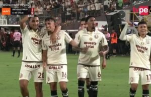 Grande gol de Martín Pérez Guedes após grande chute no Universitario x U. de Chile no Noche Crema 2026
