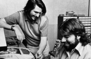 Contrato original da Apple, assinado por Jobs, Wozniak e Wayne, arrecada US$ 1 milhão na Christie’s