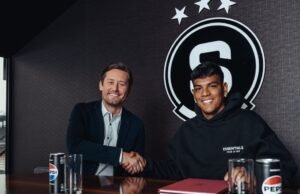 O ex-jogador tcheco da Copa do Mundo, Tomáš Rosický, elogiou João Grimaldo após assinar pelo Sparta Praga: “Ele nos impressionou contra o Peru”