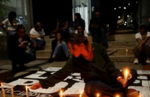 AO VIVO | Parentes aguardam libertação de mais presos políticos na Venezuela: apenas 9 foram libertados