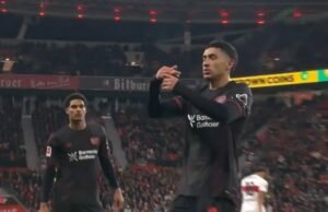 A lesão no dedo sofrida por Equi Fernández na pesada derrota para o Bayer Leverkusen