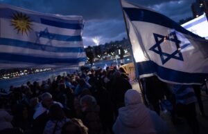 Alertam no Uruguai sobre o crescimento do anti-semitismo e do neonazismo numa reunião em homenagem às vítimas do Holocausto.