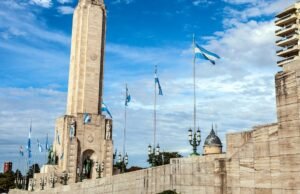 Fecharam o Monumento do Rosário para planos de reforma: quando será reaberto
