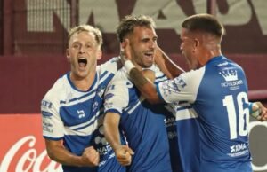 História: O Ferrocarril Midland eliminou o Argentinos Juniors nos pênaltis, dando-lhes a primeira vez na Copa da Argentina.