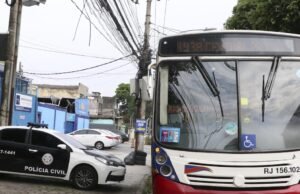 Pelo menos onze pessoas morreram no Rio Grande do Sul (Brasil) após colisão entre um caminhão e um ônibus.