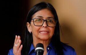 Delcy Rodríguez disse que pedirá às Nações Unidas que verifiquem a lista de presos políticos libertados na Venezuela