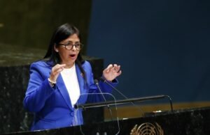 Delcy Rodríguez retorna à rede social X, bloqueada após a eleição presidencial de Nicolás Maduro em 2024