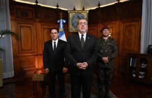 A decisão presidencial visa restaurar a segurança nas áreas afetadas por ameaças criminosas e confere poderes extraordinários ao exército, mantendo os serviços públicos e o trabalho da administração nacional.