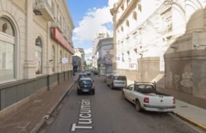 Um policial de Santa Fé levou um tapa após tentar intervir em uma discussão
