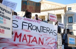 O movimento migrante celebra o acordo entre PSOE e Podemos para fortalecer meio milhão de estrangeiros: “Com vontade política podemos avançar”