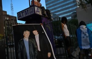Coluna: Mesmo enquanto Trump destrói a Constituição, fique de olho no arquivo Epstein