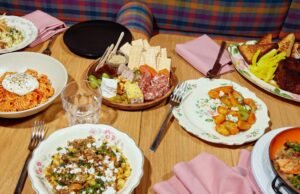 Arrecadação de fundos de alimentos em Los Angeles para esforços de ajuda emergencial