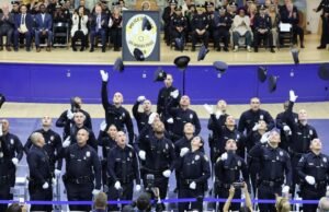 O conselho aprovou o aumento de contratações do LAPD, apesar das preocupações financeiras