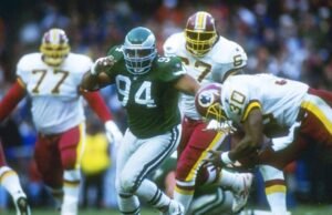 O ex-atacante da NFL Kevin Johnson morreu em um abrigo para moradores de rua no sul de Los Angeles