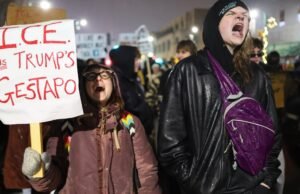 Manifestantes expressam raiva pelos tiroteios nas autoridades de imigração em Minneapolis, Portland