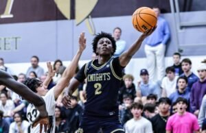 A defesa de Josiah Nance leva o basquete Sherman Oaks Notre Dame à vitória