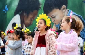 O novo playground desta pré-escola é uma virada de jogo para aprender, brincar