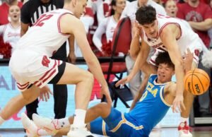 Os problemas continuam a aumentar para os homens da UCLA na derrota para Wisconsin