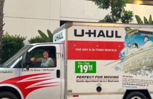 Mudar-se para a Califórnia não é apenas para bilionários – também são pessoas comuns que alugam U-Hauls.