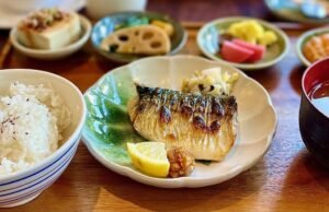 Em meio ao fechamento histórico de restaurantes, a joia Little Tokyo foi reaberta