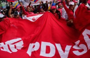 Legisladores venezuelanos votam para aliviar os controles estatais do petróleo, abandonando princípios socialistas básicos