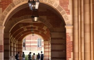 O Sindicato pede à UC apoio jurídico para estudantes internacionais de pós-graduação