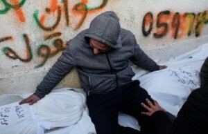 Ataques israelenses matam 30 palestinos, incluindo crianças, à medida que o cessar-fogo em Gaza se aprofunda