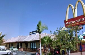 confronto mortal no McDonald’s de Los Angeles; viúva pregou fast food