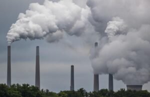 Os esforços de Trump para dúvidas sobre o clima violam a lei federal, decide o juiz