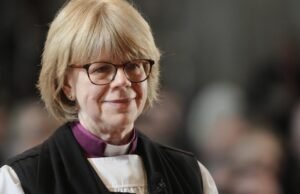 Sarah Mullally foi confirmada como Arcebispo de Canterbury, a primeira mulher a liderar a Igreja da Inglaterra