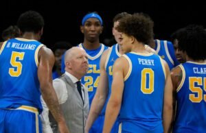 A ascensão tardia da UCLA não conseguiu apagar o mau começo, com derrota para o 25º lugar em Iowa