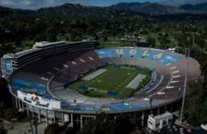 O e-mail revela que UCLA e SoFi Stadium começaram em 2024