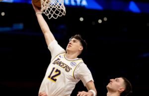 Jake LaRavia, do Lakers, lembra a todos quem é o número 12