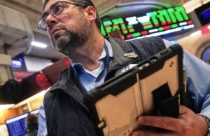 Wall Street continua a subir à medida que as ações de chips se recuperam e os preços do petróleo diminuem