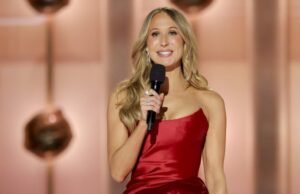 Nikki Glaser brinca sobre CBS News, arquivo de Epstein no monólogo do Globo de Ouro