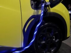 Quanto custa um carro elétrico e como ele se compara a um carro convencional?