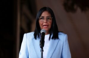 Humas Right Watch insta Delcy Rodríguez a acabar com o aparato repressivo do regime chavista na Venezuela