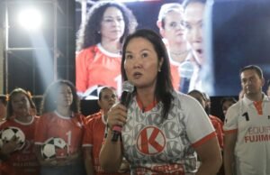 A chateada Keiko Fujimori chamou Rafael López Aliaga de “boneco de caviar”, misógino e sem “maturidade emocional”