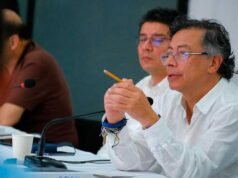 O vídeo de Gustavo Petro falando sobre cachaça no Conselho de Ministros causou polêmica nas redes sociais