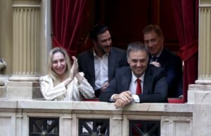 O Governo começa a pensar cuidadosamente para manter relações com aliados que não descuram o plano eleitoral.