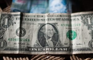 Taxas de câmbio no México: dólar inicia dia com leve queda nesta segunda-feira, 16 de fevereiro de 2026