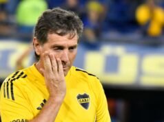 Claudio Úbeda falou sobre o nível de Edinson Cavani e destacou a indignação da torcida do Boca Juniors com o empate com o Racing.