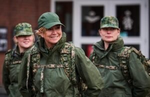 Máxima da Holanda inicia treinamento militar e faz diferença em relação a outras rainhas europeias