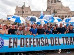 CGT realiza reunião para discutir greve geral de 24 horas contra reforma trabalhista