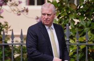 O príncipe André da Inglaterra foi preso pela polícia britânica por seu relacionamento com Epstein